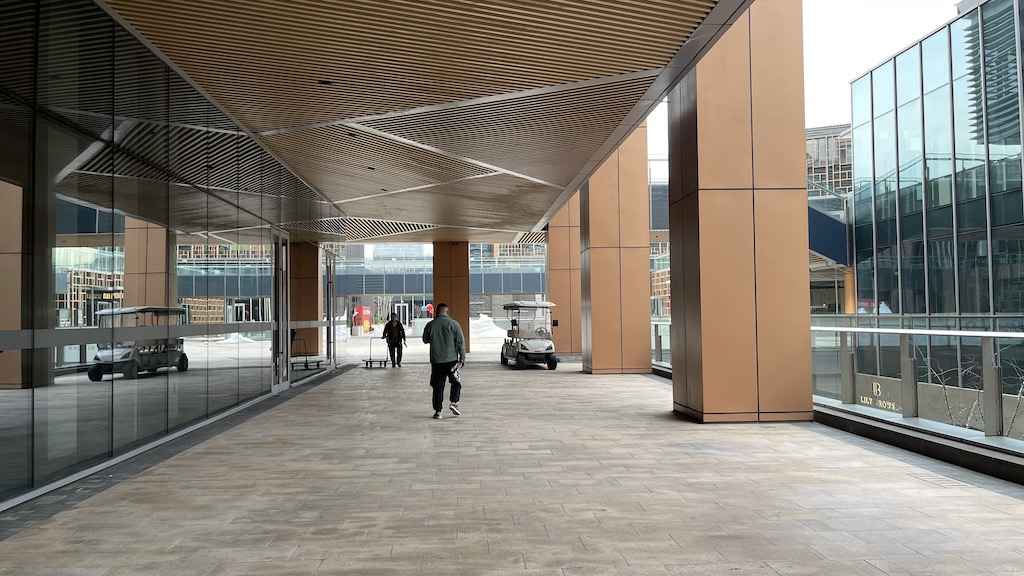 Shanghai Shopping Mall - Shanghai Filming Locations