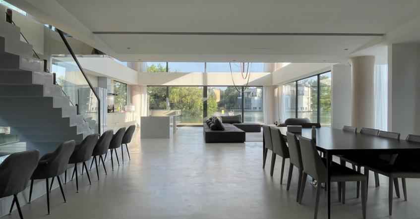 Shanghai Minimalist Mansion