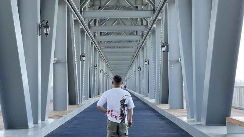 Steel Framed Walking Bridge - Great Depth of Field Location in Shanghai